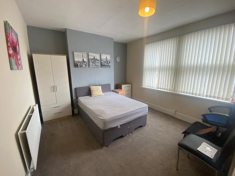 image for DOUBLE BEDROOMS WITH EN-SUITE FULLY FURNISHED & BILLS INCLUDED