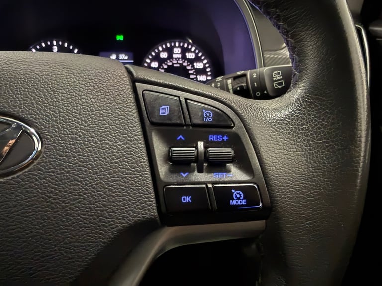 2018 68 HYUNDAI TUCSON 1.6 SE NAV CRDI 2WD MANUAL DIESEL WHITE EURO 6