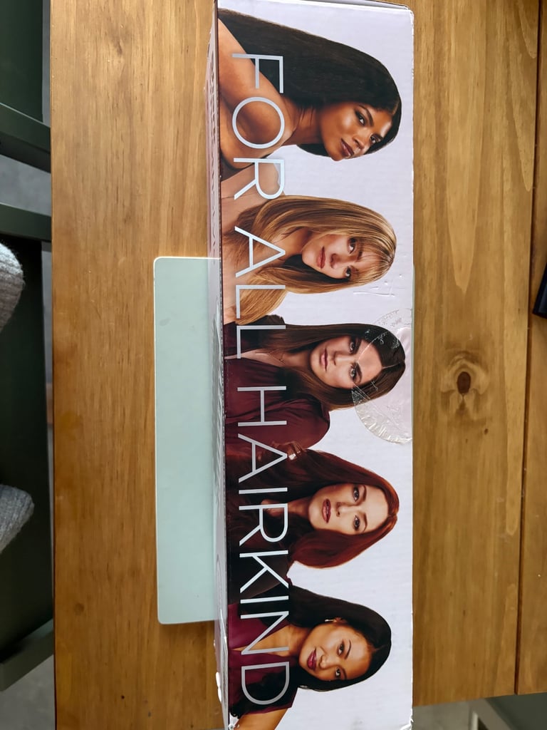 Brand new Shark SmoothStyle Heated Brush & Smoothing Comb HT202UK