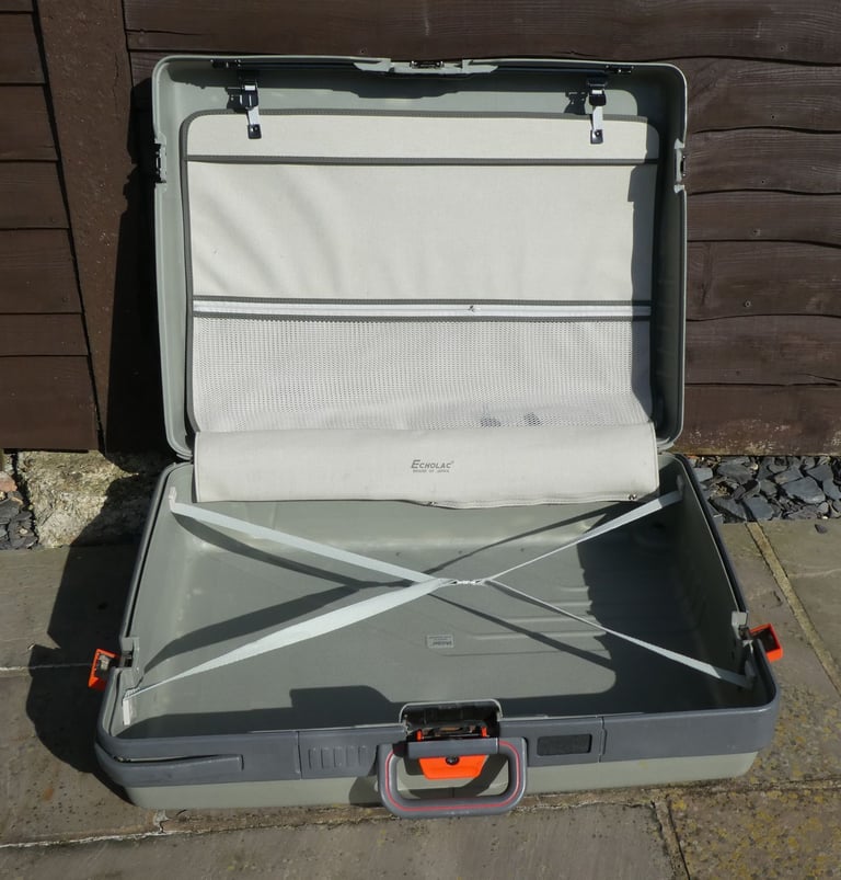 Echolac By Aldo Sessano Hard Shell Suitcase 