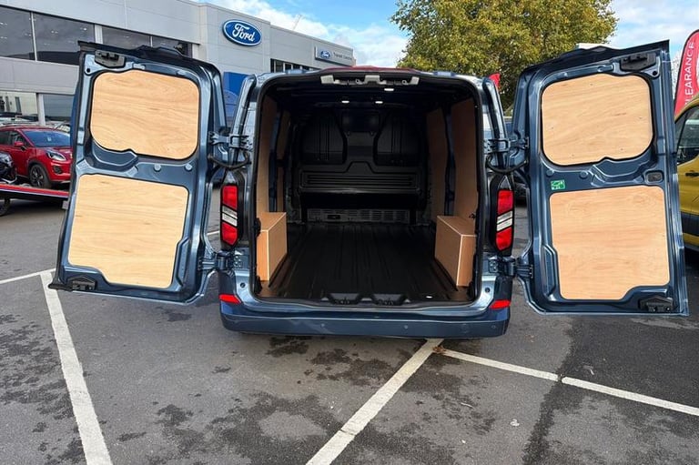 2025 Ford Transit Custom 2.0 EcoBlue 136ps H1 Van Limited Auto PANEL VAN DIESEL Automatic