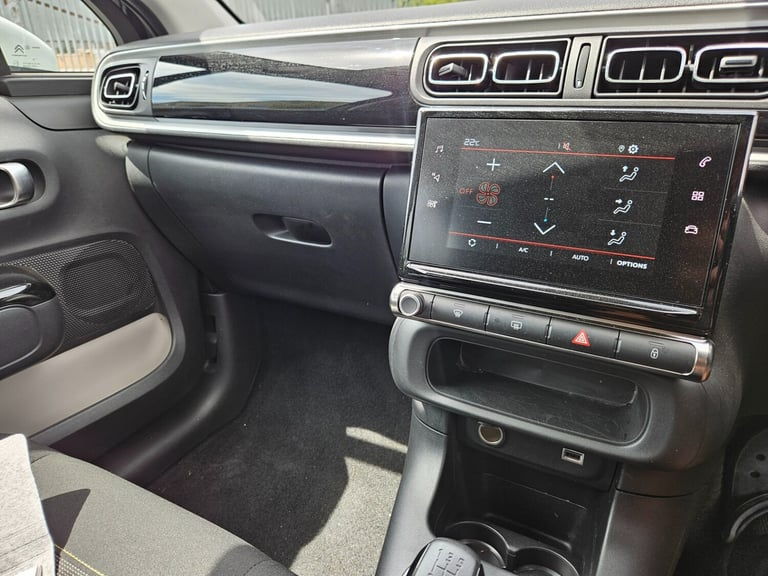 2024 74 Citroen C3 1.2 PureTech Plus 5dr Black Light Damaged Salvage 