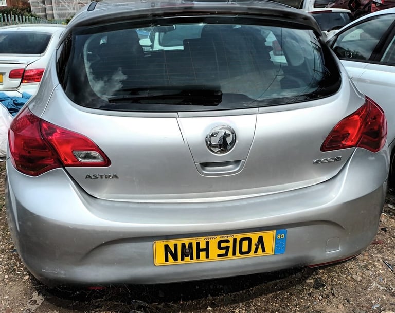 2015, Vauxhall, ASTRA, Manual, 1.6L, white, Silver, ULEZ Free  Compliant