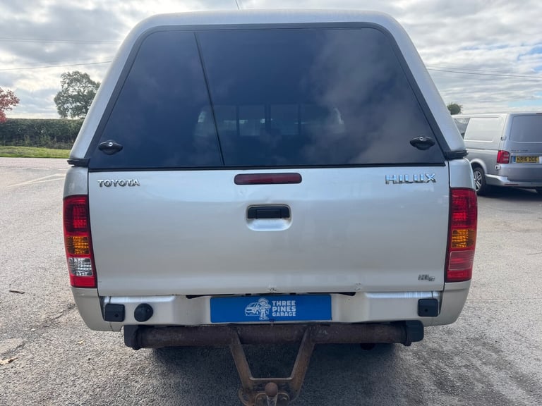 Toyota HiLux D/Cab Pick Up Truck D-4D 2.5120ps Manual Good Condition No Vat