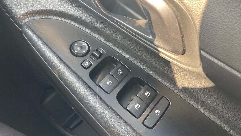 2022 Hyundai BAYON 1.0 TGDi 48V MHEV Premium 5dr DCT Petrol Hatchback Hatchback Petrol Automatic