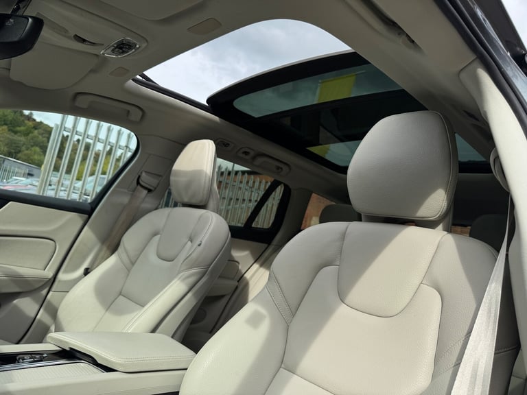 2019 Volvo V60 2.0 D4 Momentum Pro Estate 5dr Diesel Auto Euro 6 (s/s) (190 ps)