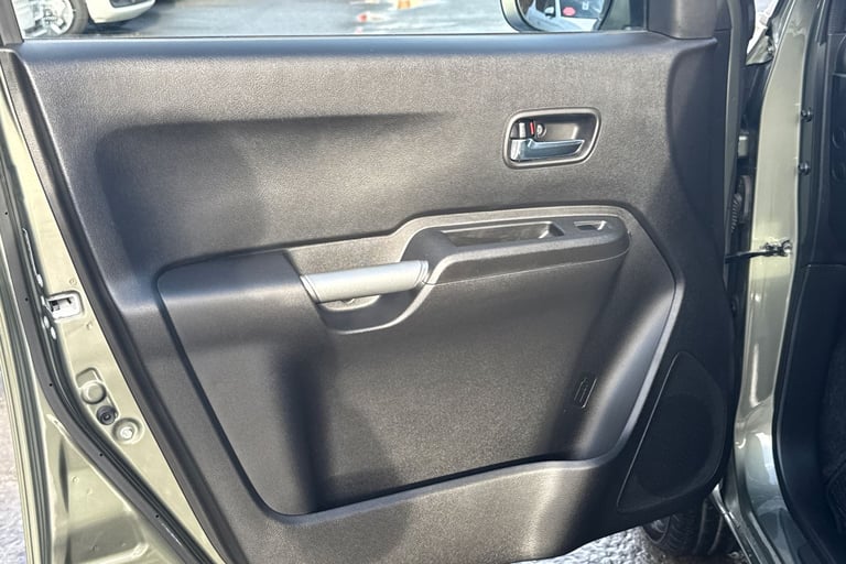 2021 Suzuki Ignis 92905 Hatchback Petrol Manual