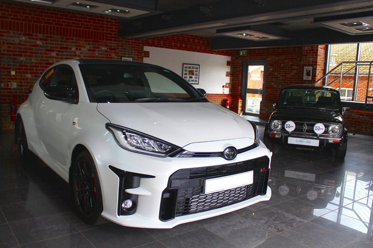 2017 MINI Hatch 2.0 Cooper S 3dr - Chili Pack &amp; Cruise Control &amp; Parking Sensors HATCHBAC...