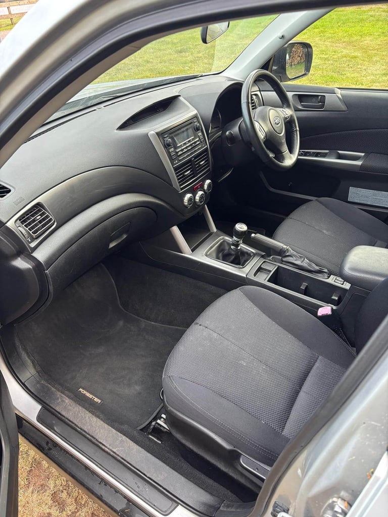 Subaru, FORESTER, Estate, 2011, Manual, 1998 (cc), 5 doors