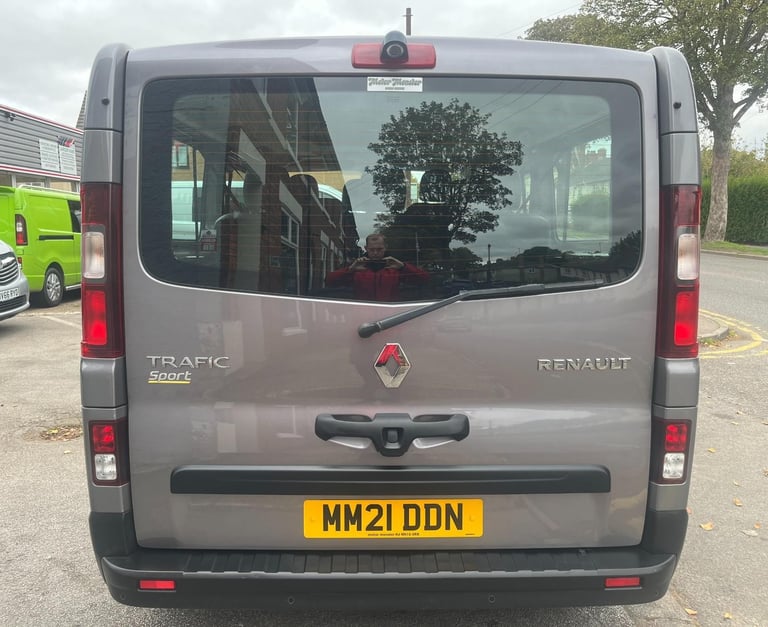 Renault Trafic 2.0 dCi ENERGY 30 Sport Nav 9 Seat LWB Minibus  DIESEL 2021/21