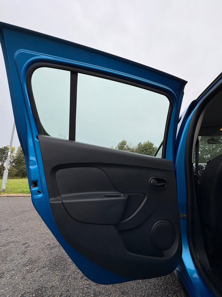 2014 Dacia Sandero Stepway 0.9 TCe Laureate 5dr HATCHBACK Petrol Manual