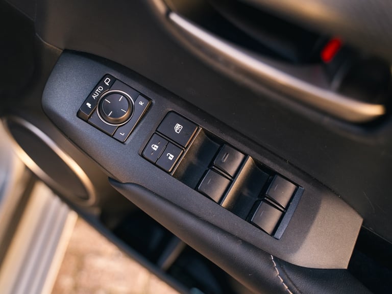 2017 Lexus NX 2.5 300h F Sport SUV 5dr Petrol Hybrid E-CVT 4WD Euro 6 (s/s)