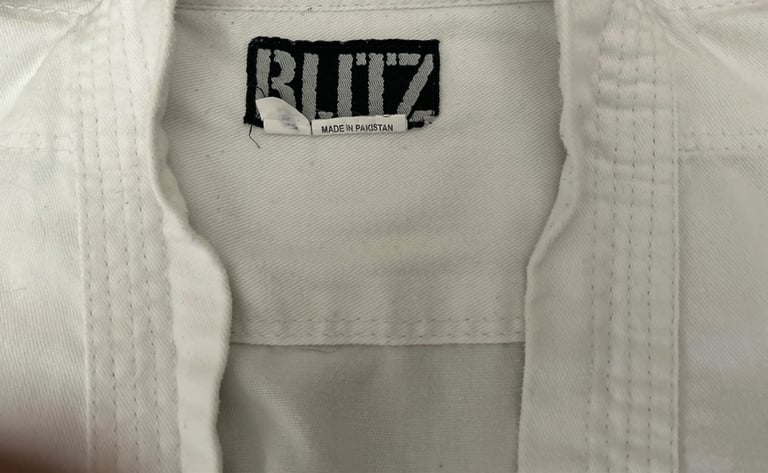Blitz Complete Lightweight Karate Gi 6oz & Belt Size Inside Leg 22”-25”