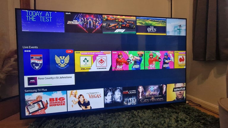 Samsung 55 inch smart Tv