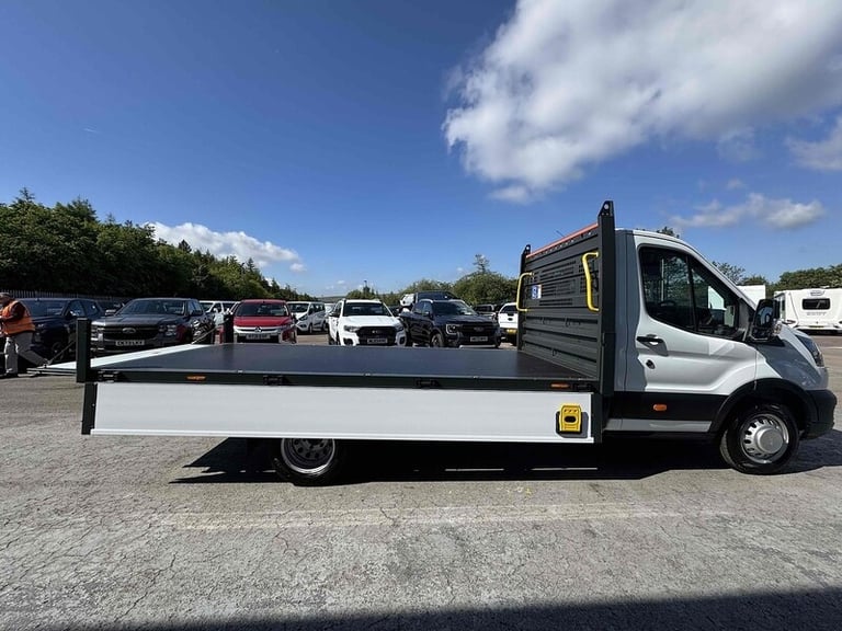  Ford Transit TDCI 130ps 350 DRW L4 Lwb 4.2 Metre Dropside with 12 Screen, A/C, Twin Rea Dropside...