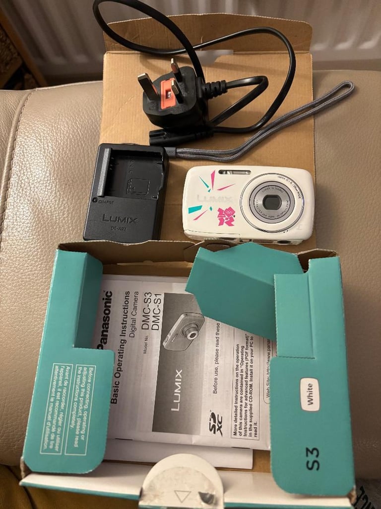 Panasonic LUMIX S3 London 2012 Special Edition Camera Boxed with all Accessories. Accept £33 ono
