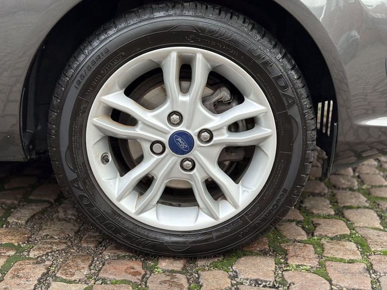 2017 Ford Fiesta 1.25 82 Zetec 5dr HATCHBACK PETROL Manual