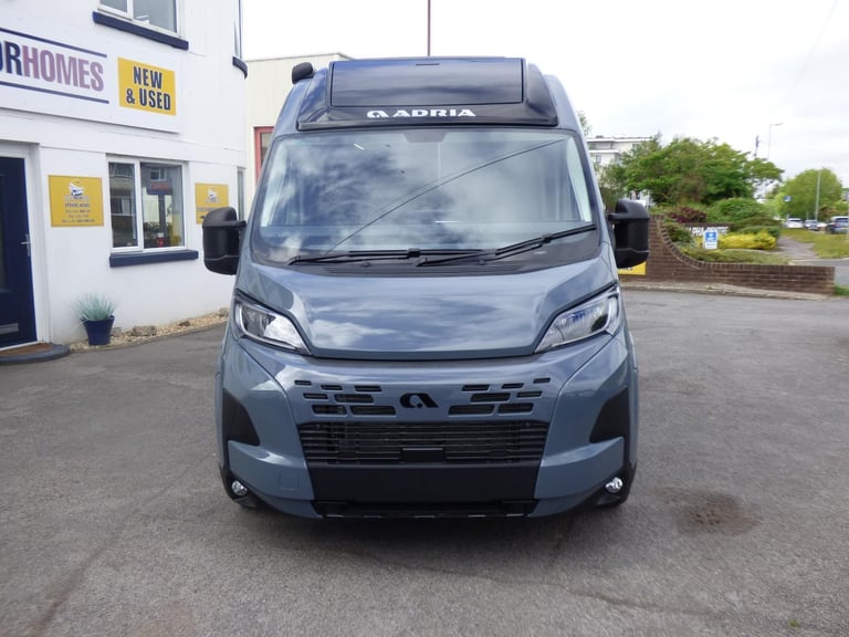Adria Twin Supreme 640 SGX DIESEL AUTOMATIC 2025