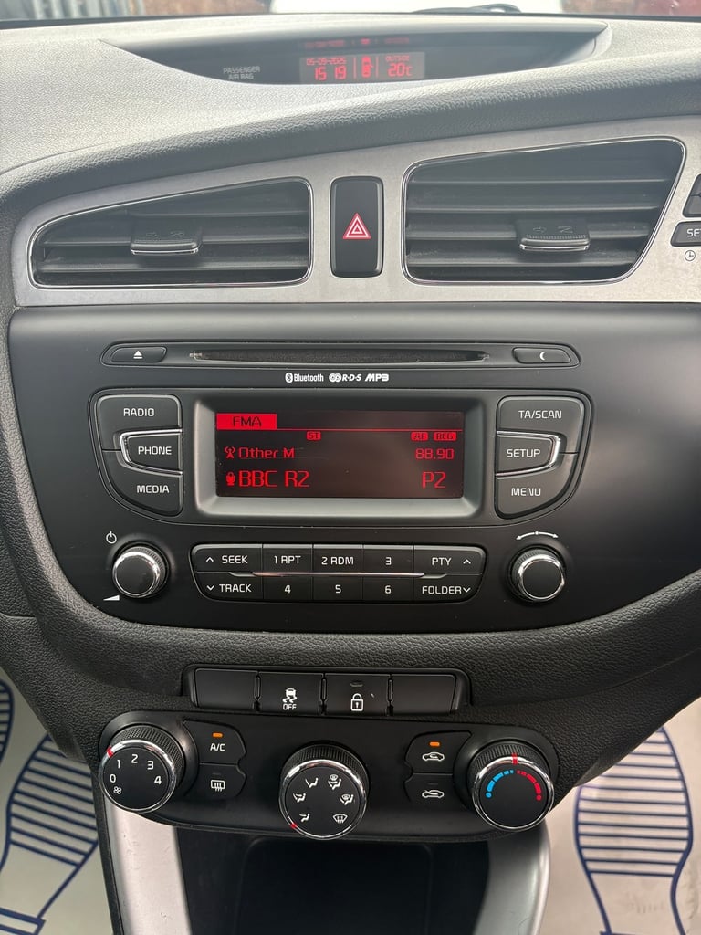 2013 Kia Ceed 1.6 CRDi 1 EcoDynamics 5dr HATCHBACK Diesel Manual