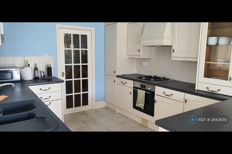 3 bedroom house in Oakland Road, Swansea, SA3 (3 bed) (#2643670)