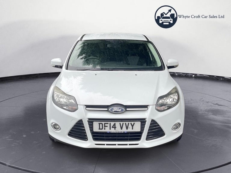 2014 Ford Focus 1.0 EcoBoost Zetec Navigator 5dr HATCHBACK PETROL Manual