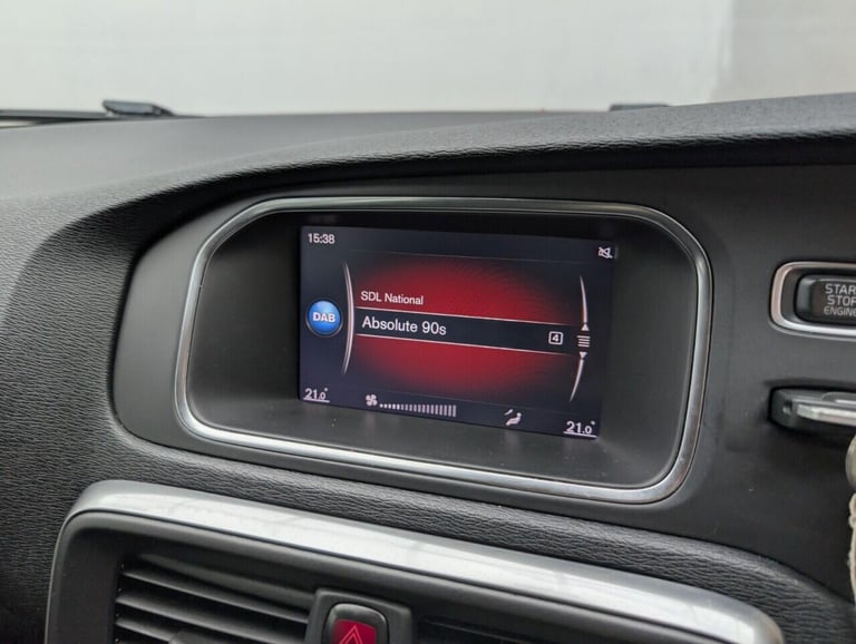 2019 Volvo V40 Cross Country 1.5 T3 Edition Hatchback 5dr Petrol Auto Euro 6 (s/s) (152 ps) 18'' ...