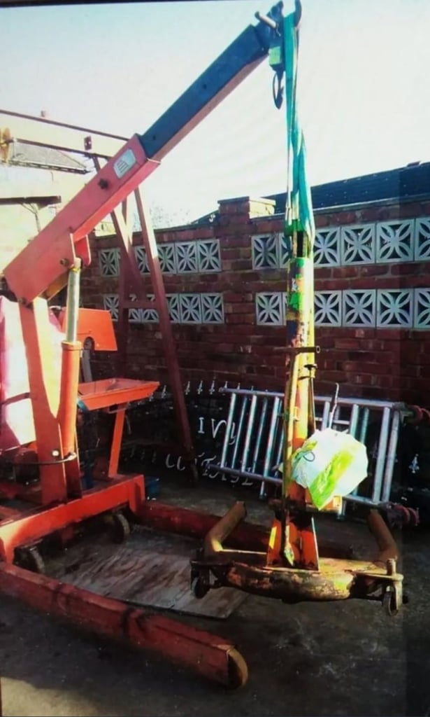 floor crane - 2 ton - long reach