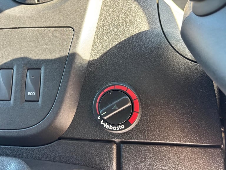 RENAULT MASTER WAV WHEELCHAIR ACCESSIBLE VEHICLE 2.3 FWD SL28 dCi 110 Business