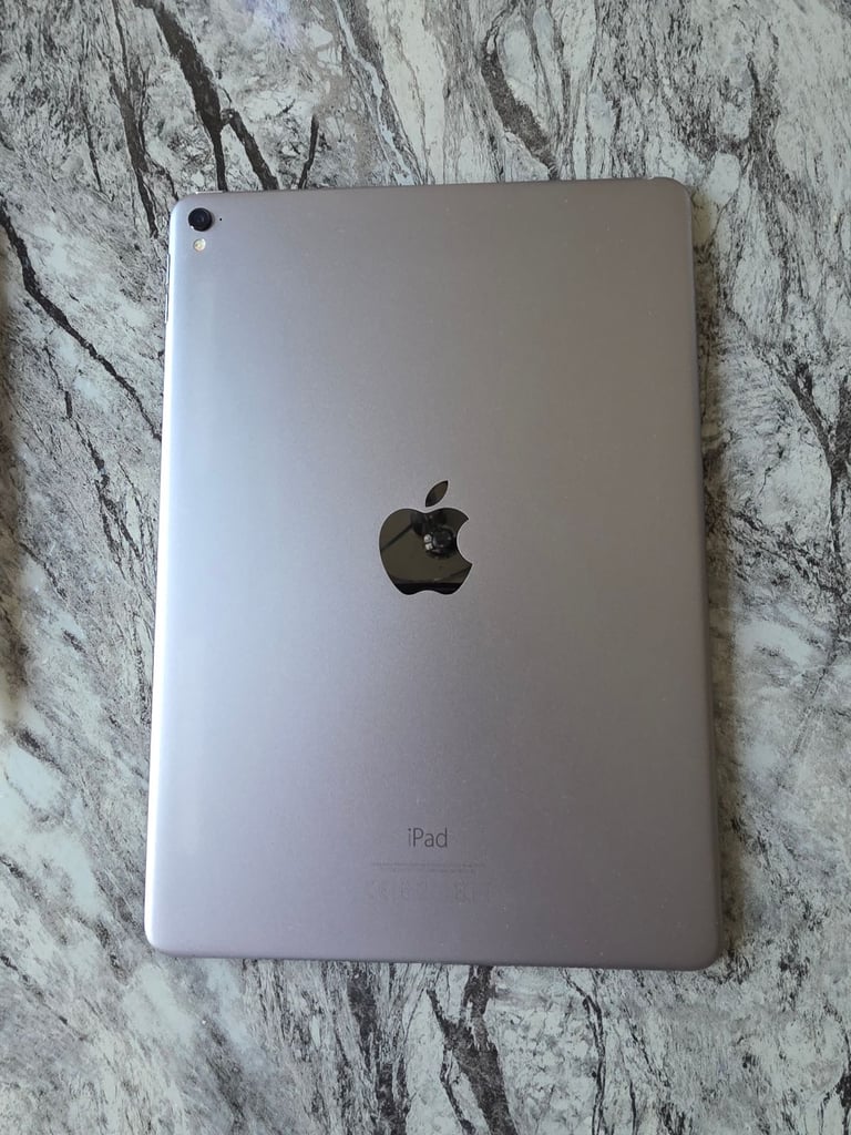 Ipad pro 1st generation 128gb 