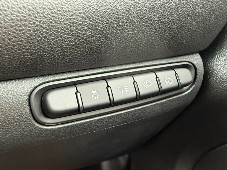 2024 Fiat 500 87kW Red 42kWh 3dr Auto Hatchback Electric Automatic