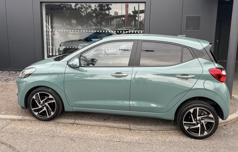 2023 Hyundai i10 1.2 MPi Premium 5dr Auto Hatchback Petrol Automatic