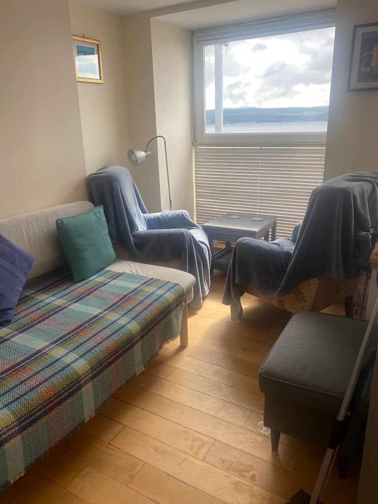 Apartment overlooking Sea - available for NHS workers.