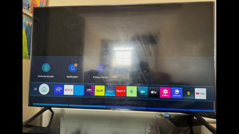 image for Smart tv 50inch