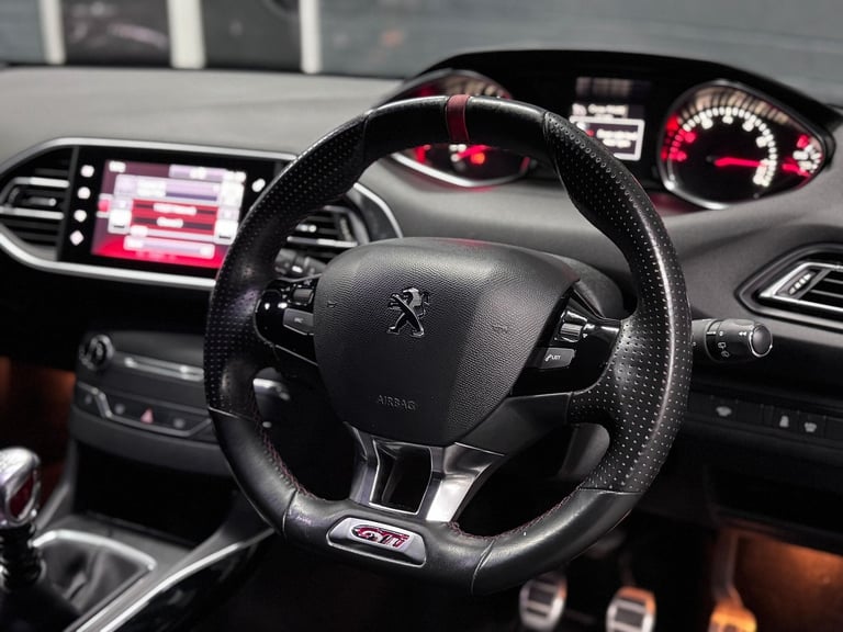 PEUGEOT 308 1.6 THP GTi by Peugeot Sport 2016