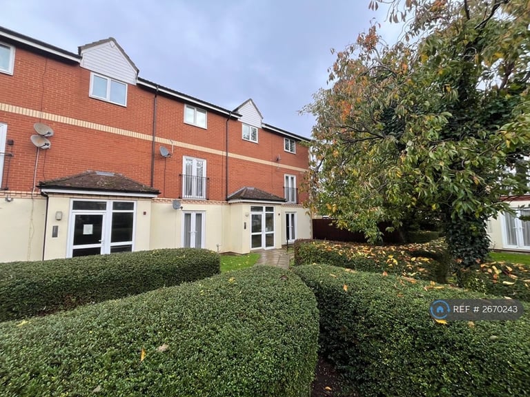 2 bedroom flat in Bevills Place, March, PE15 (2 bed) (#2670243)