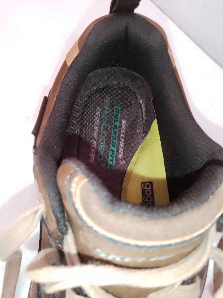 MEN'S SKECHERS TRAINER SHOES, UK 8.5, EUR 42.5, CASUAL/WALKING/HIKING/CYCLING