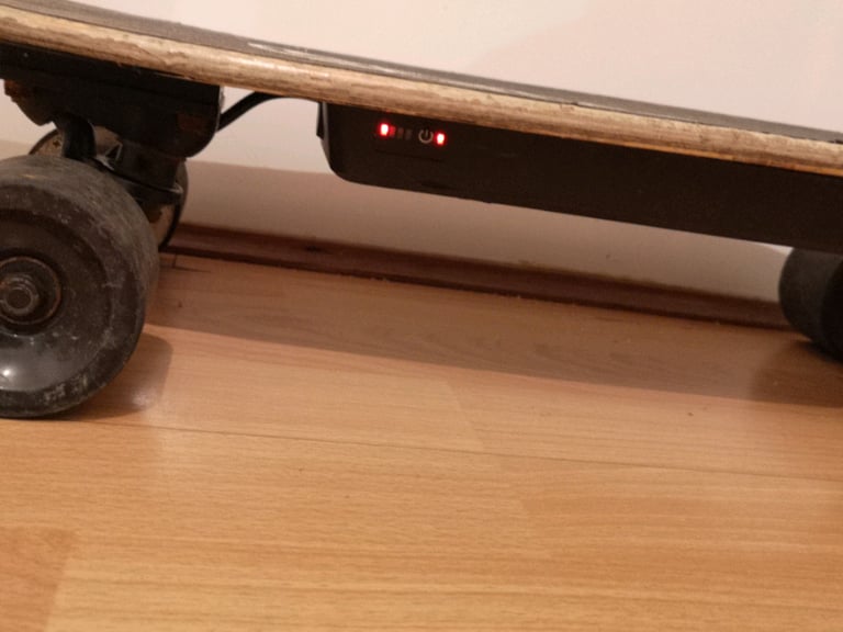 Zinc Electric Cruiser Skateboard skating board for kids