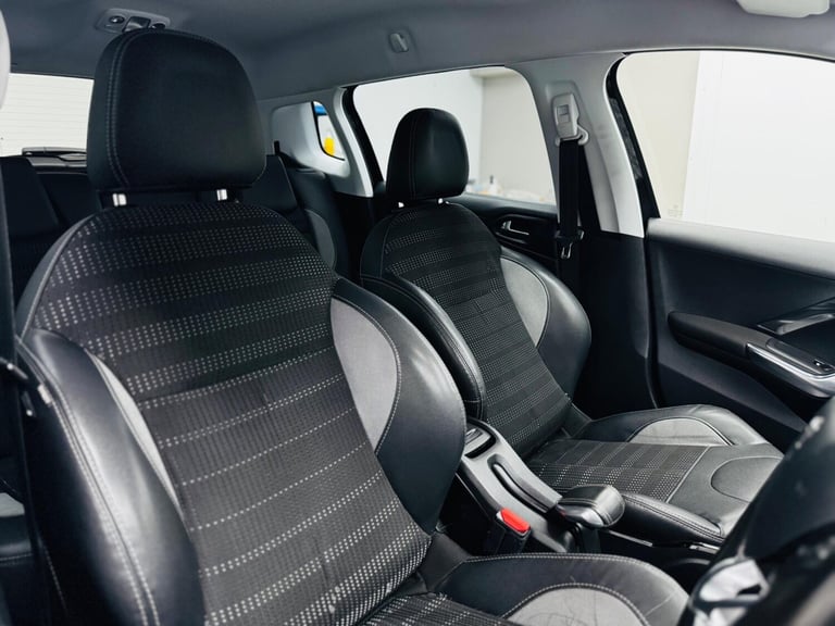 2015 Peugeot 2008 1.6 e-HDi Allure EGC Euro 5 (s/s) 5dr HATCHBACK Diesel Automatic