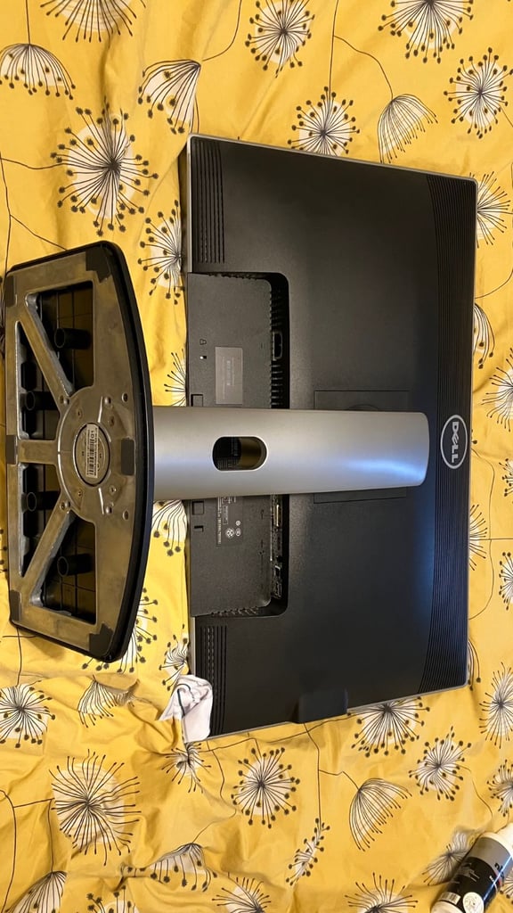 Dell U2713HM display for sale