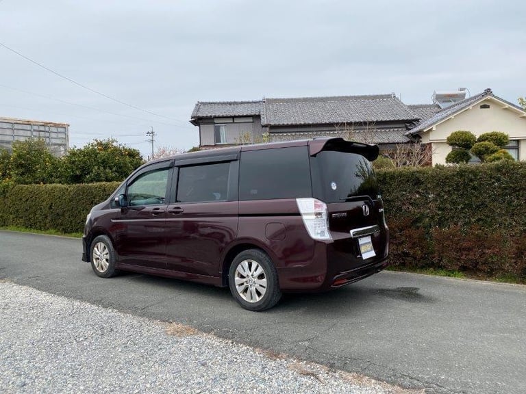 Honda Stepwagon/Alphard/Estima 2.0 Spada Z Auto 2.0 RK5 Auto 8 Seater MPV