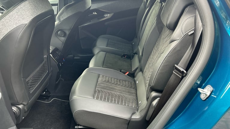 2025 Peugeot 5008 1.2 Hybrid 136 GT 5dr e-DSC6 Petrol Estate Estate Petrol Automatic