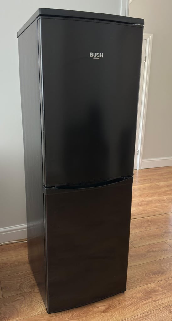 Bush Fridge Freezer Refrigerator Frost Free Black 2 Dorr Free Standing