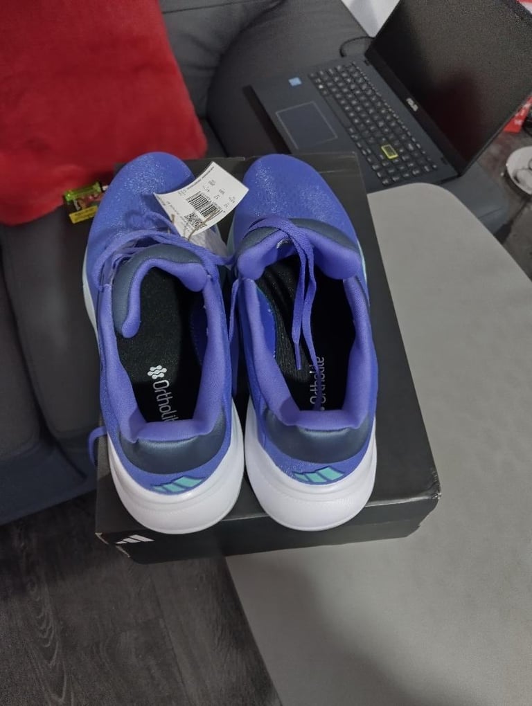 brand new in the box mens adidas response super size 12