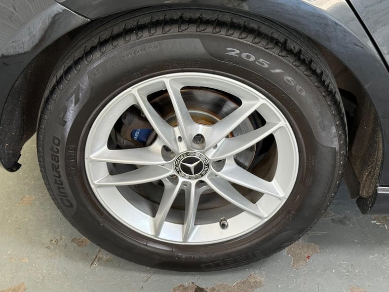 2019 Mercedes-Benz A-Class 1.3 A180 SE (Executive) Hatchback 5dr Petrol 7G-DCT Euro 6 (s/s) (136 ...
