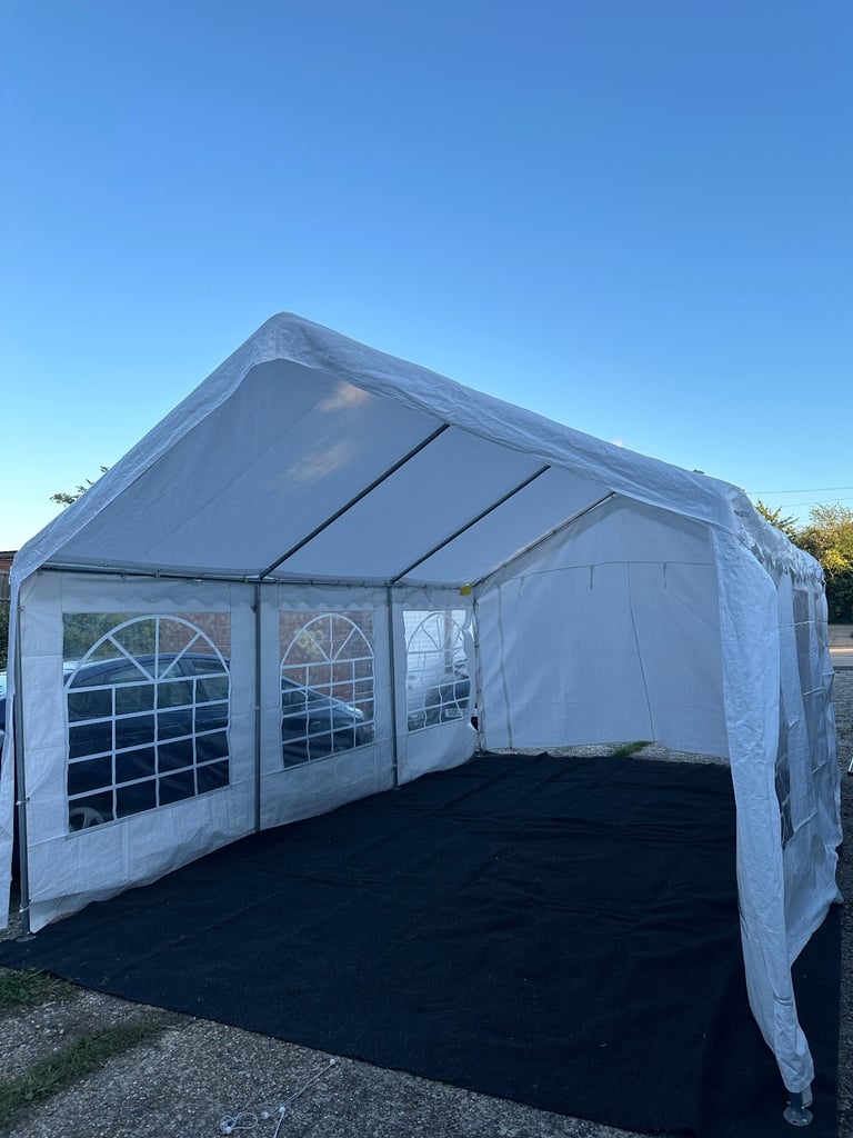 4x6 Marquee LONDON