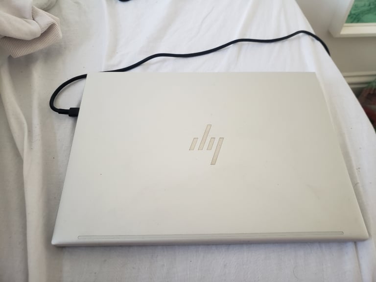 HP EliteBook 830 13.3 inch G9 Notebook PC