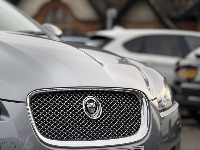 2012 Jaguar XF 3.0d V6 Luxury Saloon 4dr Diesel Auto Euro 5 (240 ps) Saloon Diesel Automatic