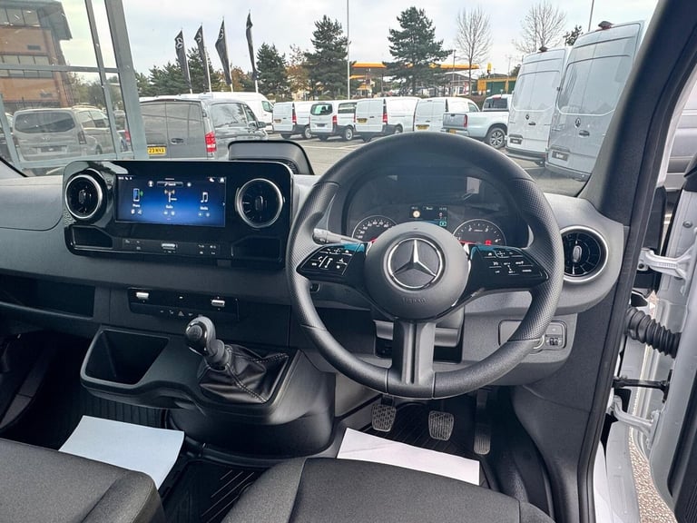 2025 Mercedes-Benz Sprinter 3.5t H2 Pro Van PANEL VAN DIESEL Manual