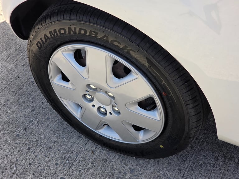 2012 Ford Ka 1.2 Edge 3dr [Start Stop] HATCHBACK Petrol Manual