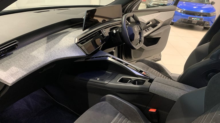 2024 Peugeot 3008 1.2 MHEV GT SUV 5dr Petrol Hybrid e-DSC Euro 6 (s/s) (136 ps) SUV Hybrid Automatic